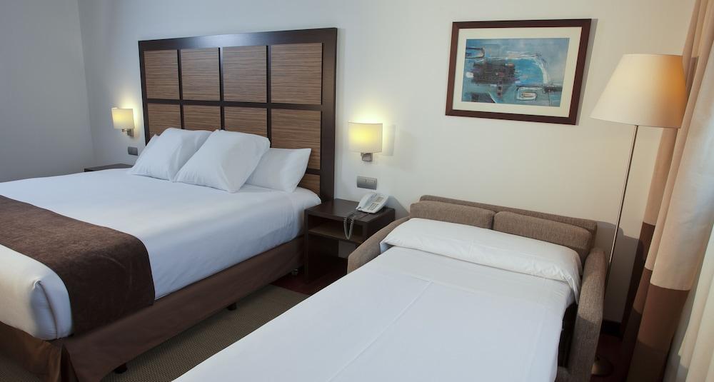 Aparthotel Attica21 As Galeras Бастьягейро Экстерьер фото